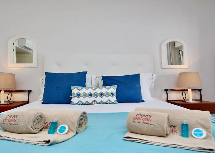 Mediterraneo 2ºb - Cd 318, Cleverdetails - Sleeps 2 Adults And 1 Child *