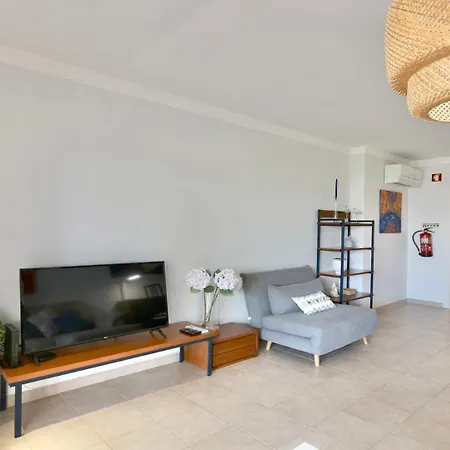 Appartement Mediterraneo 2ºb - Cd 318, Cleverdetails - Sleeps 2 Adults&1 Child *